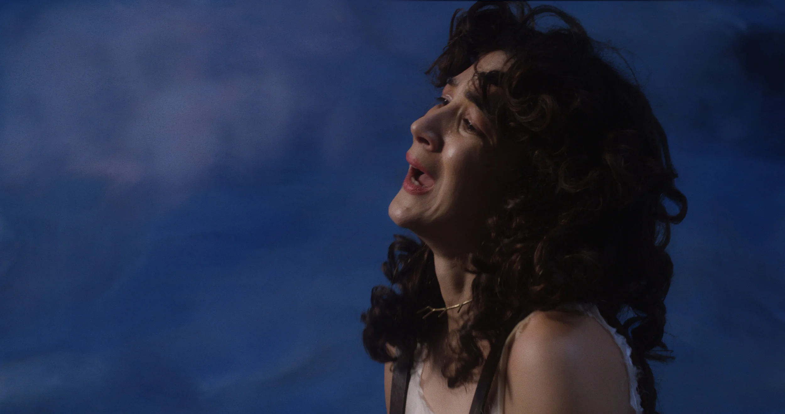 ailna crying.jpg