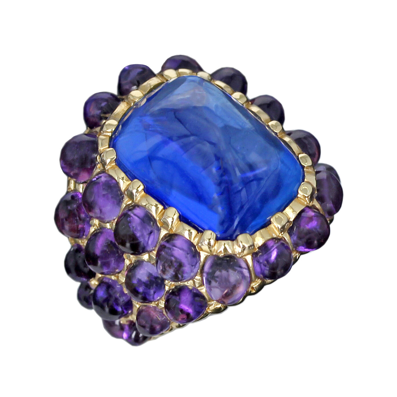 A Kashmir Sapphire Gold Ring Sold for Over 2 Million Euros at an Aucti