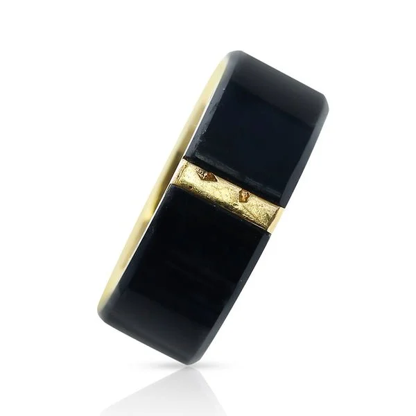 FineJewelry_March2405_600x.jpg