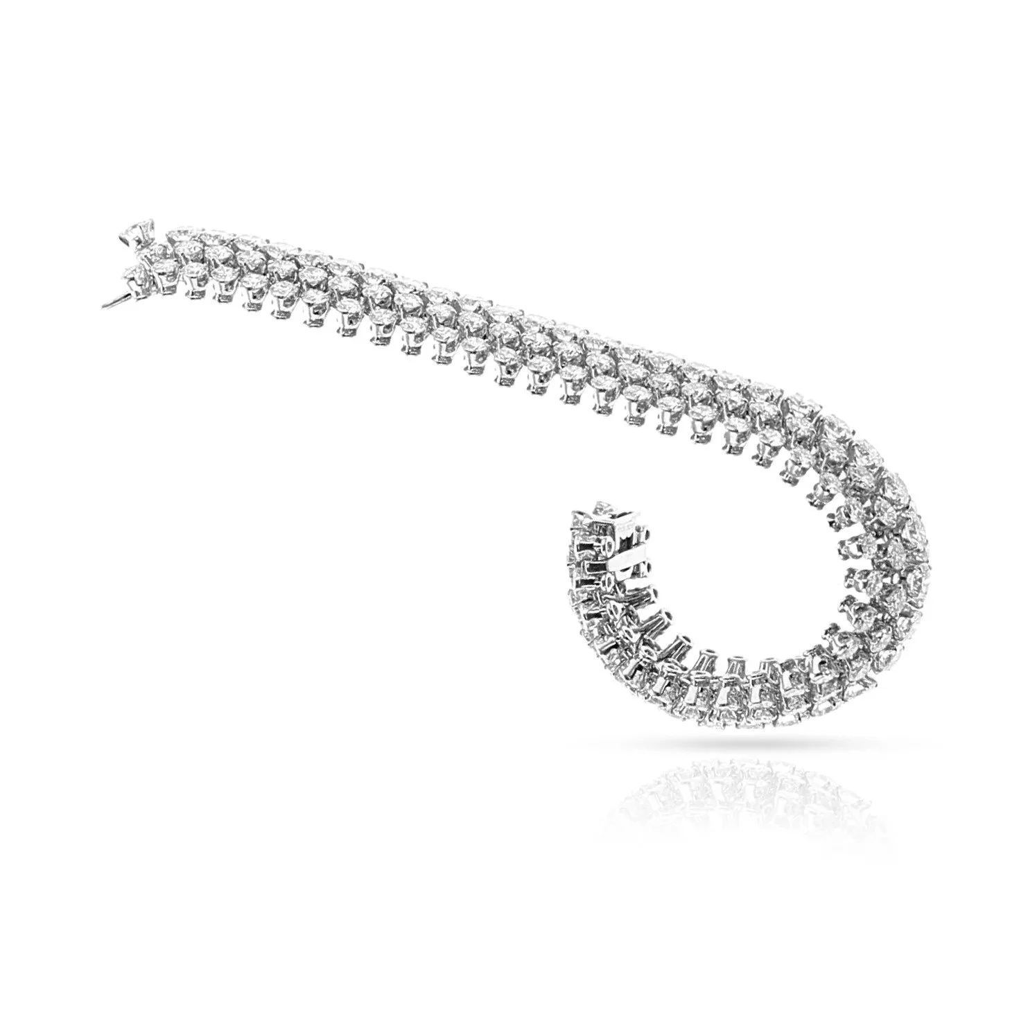 van-cleef-and-arpels-diamond-platinum-bracelet-imgE.jpg