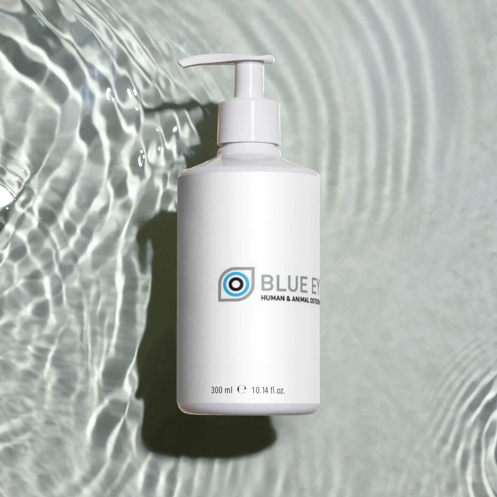 refreshing-hand--body-wash-white-front-645be48c5d6e3.jpg