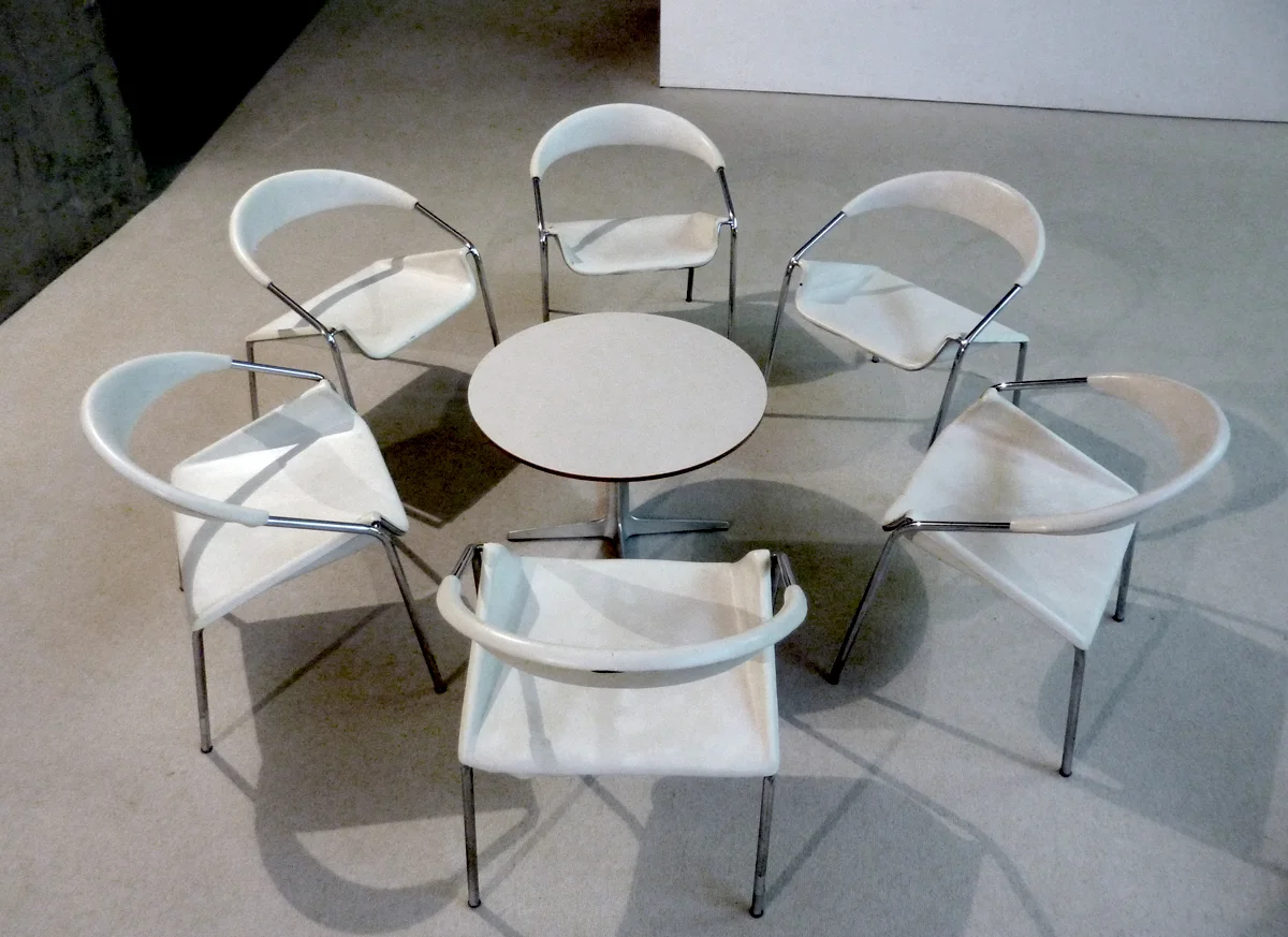 "Expectation drives behavior, so change expectation to change outcome." said professor Margaret Neale. (photo by Junko Yamamoto: chairs at Museum of Modern Art, Gunma) 