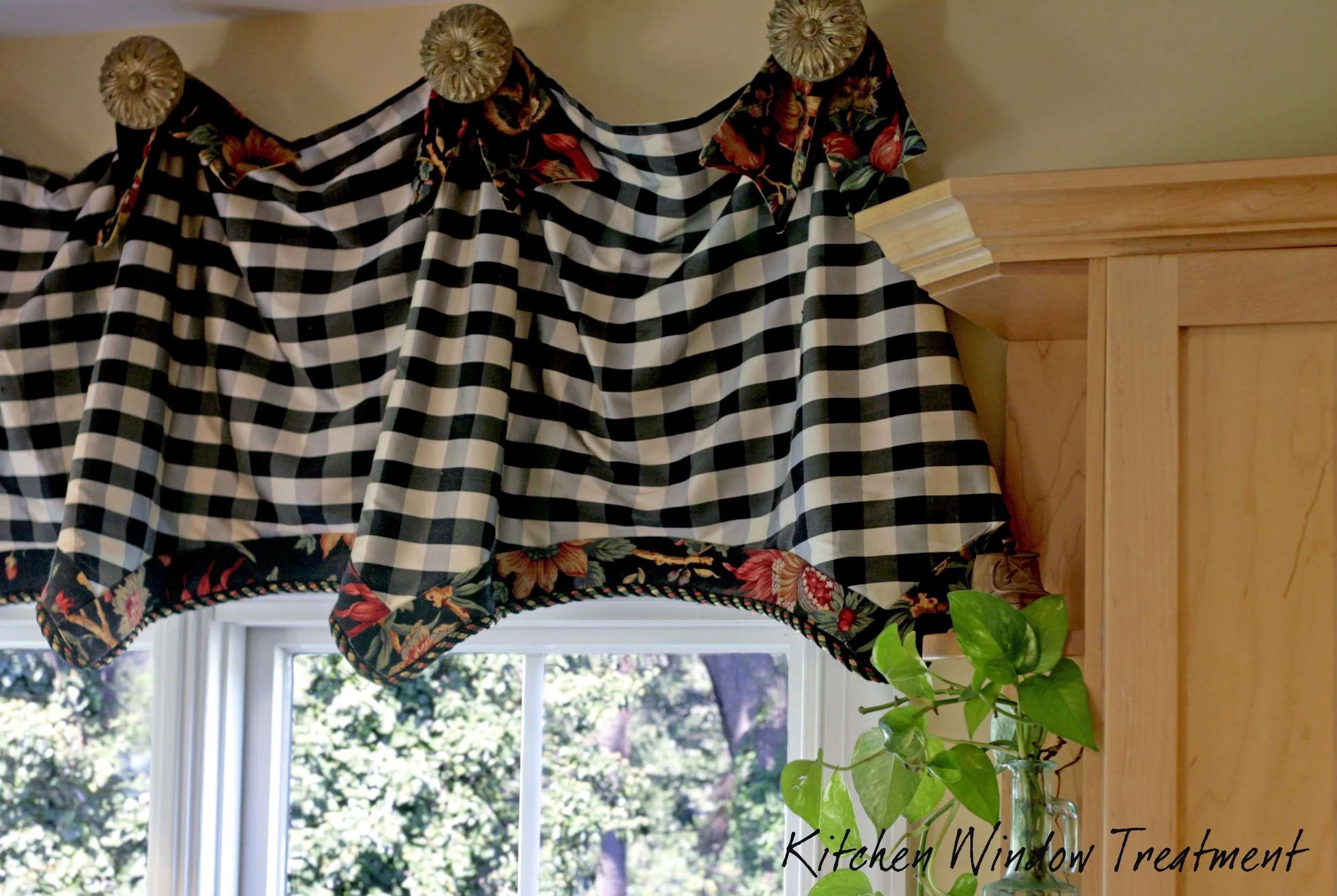 Kitchen Window Treatment.jpg