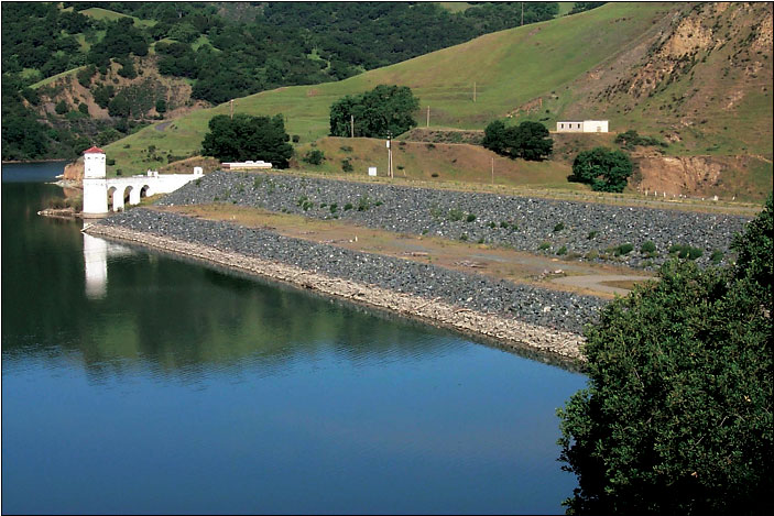 Calaveras Dam.jpg