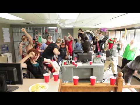 'Holiday Miracle' Harlem Shake