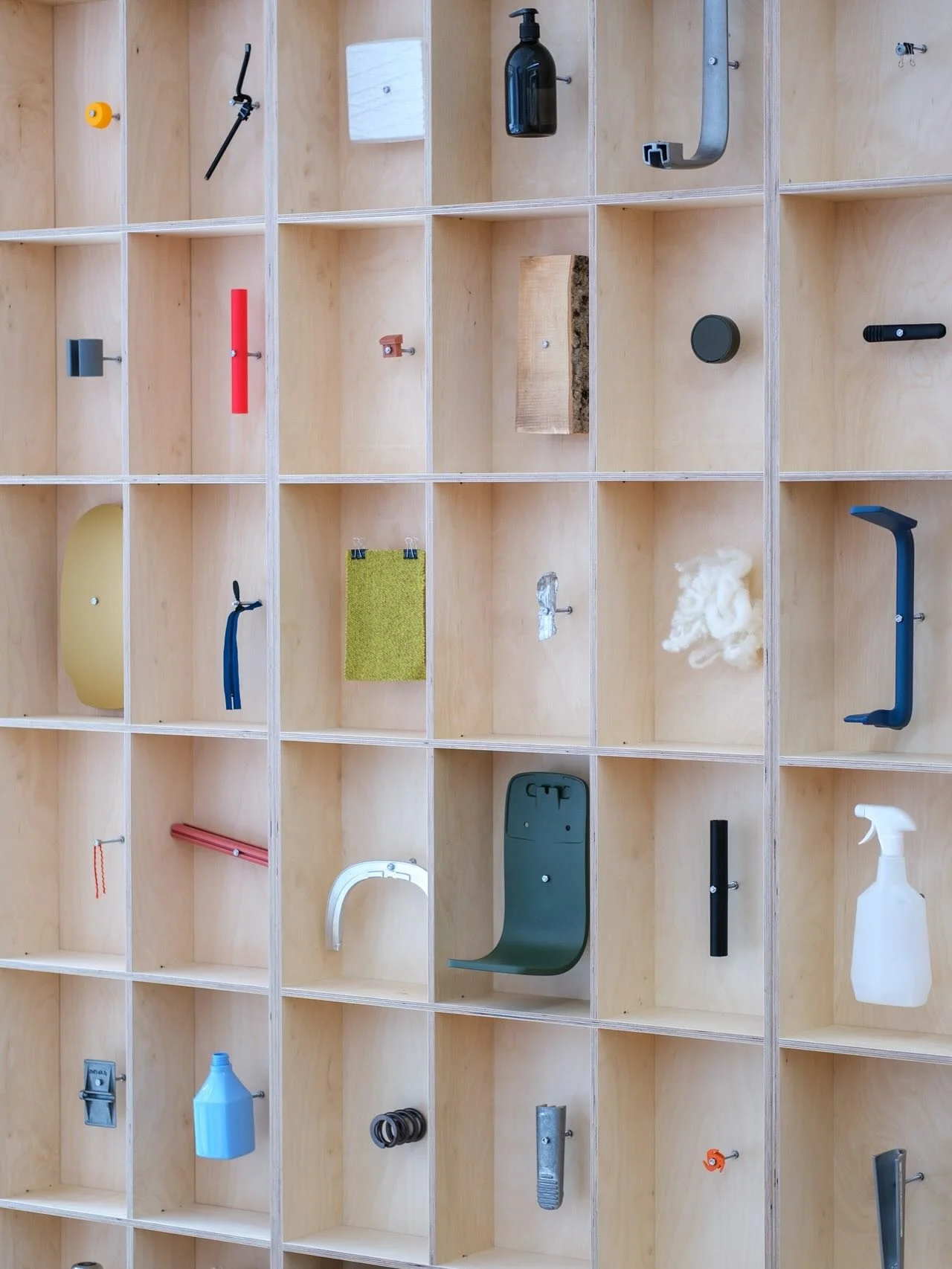 For @clerkenwelldesignweek, we created a small installation at @flokk_design London showroom around the theme Every Piece Counts as well as creating a colour and material scheme for the displayed furniture.

The display focused on the often unseen la