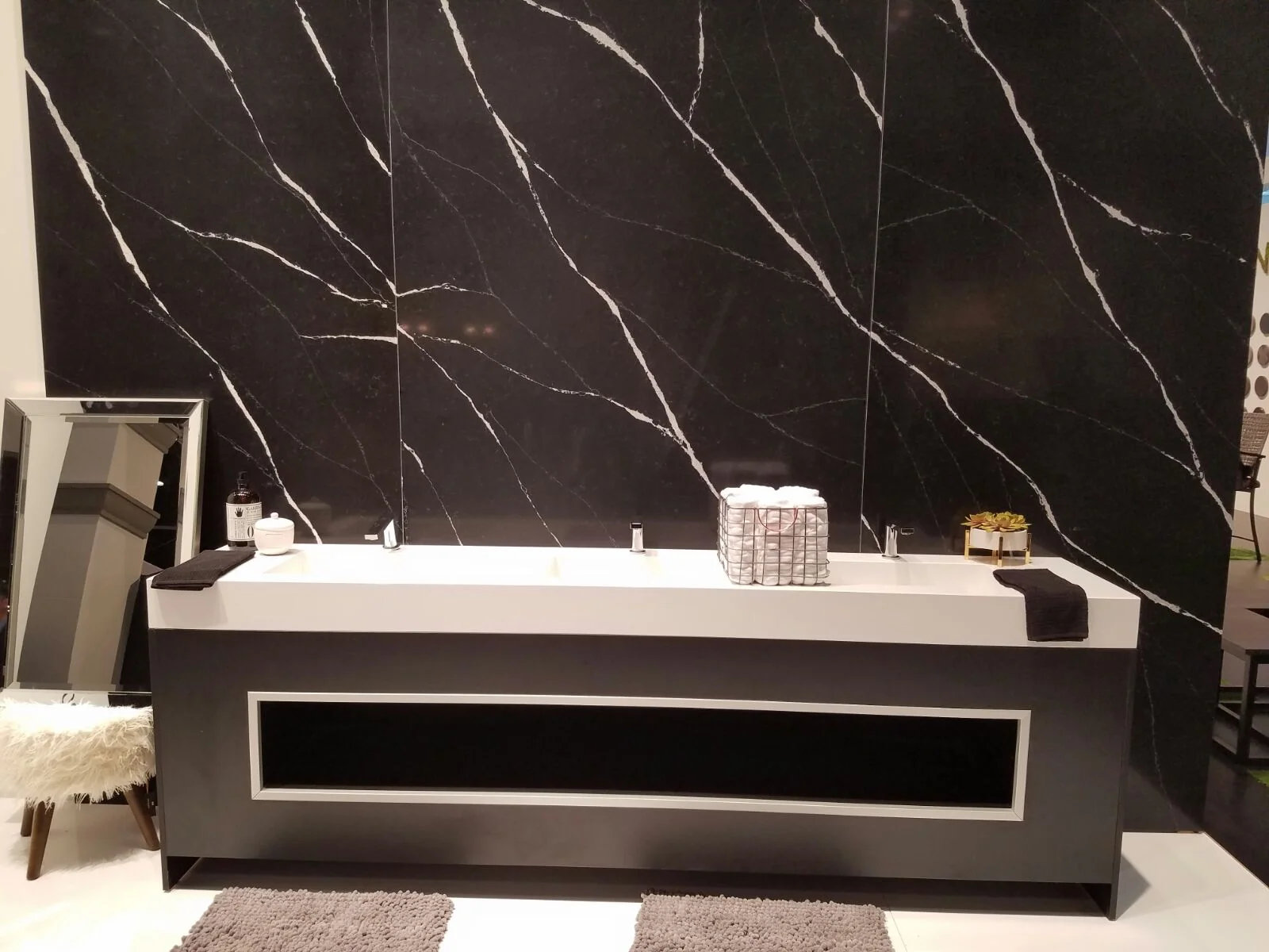 Silestone bathtub
