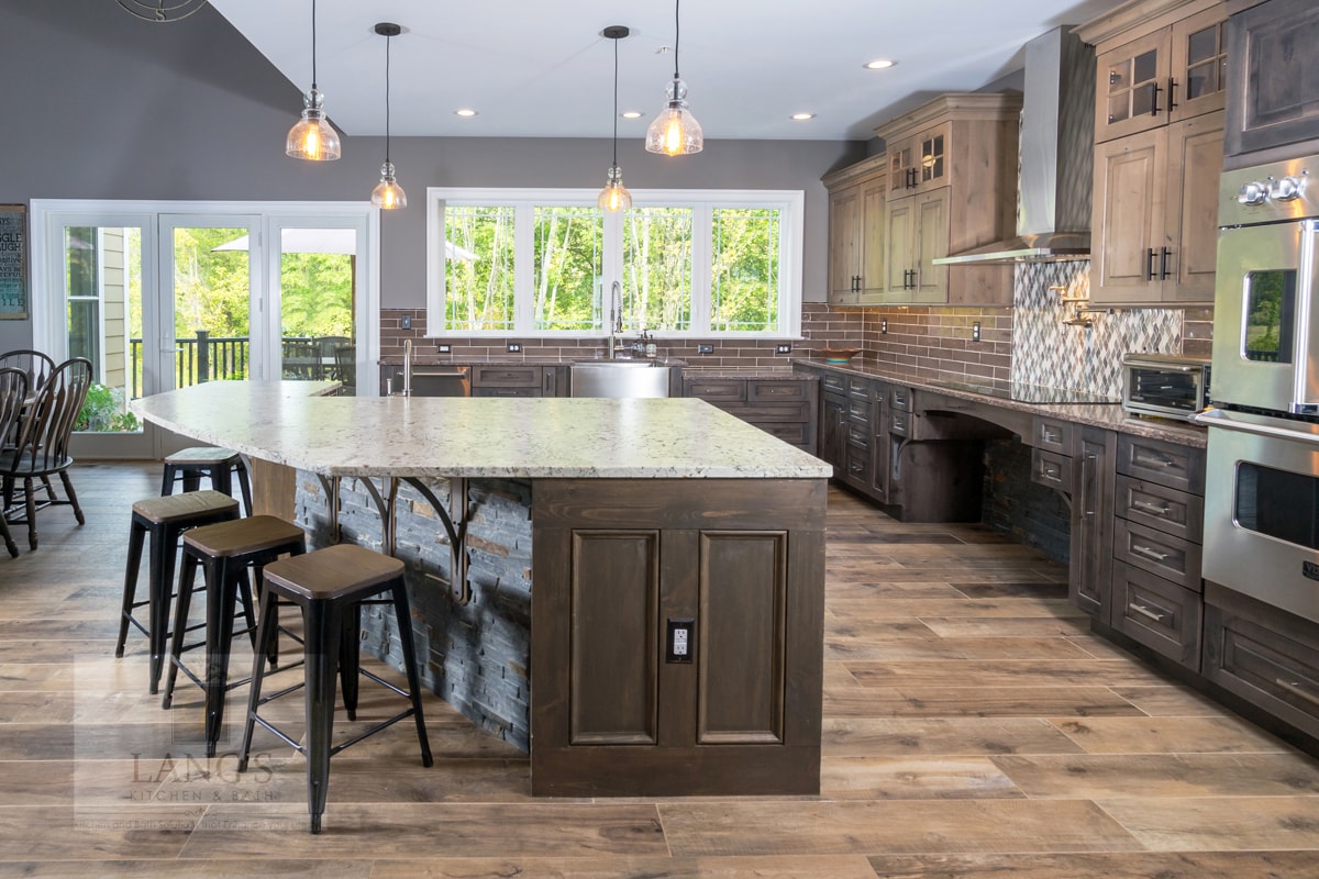 Ada Kitchen Examples Ada Kitchen Design Ideas: Blend Tradition with Modern Functionality