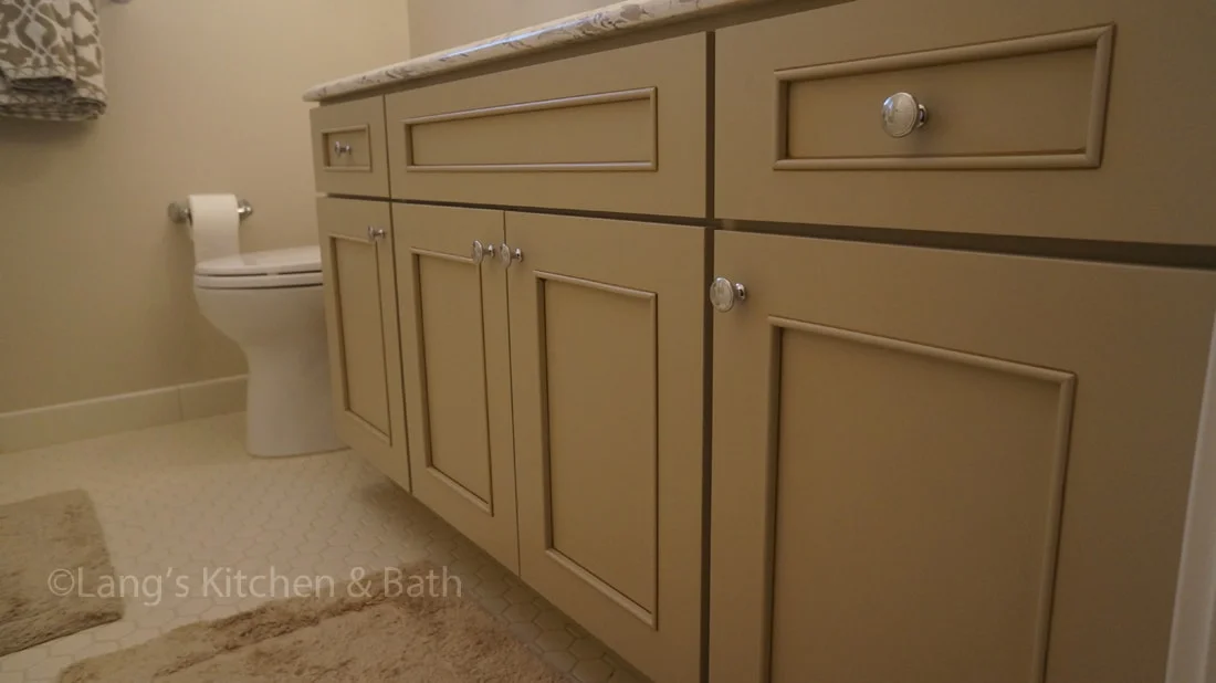 Robertson hall bath 6_web-min.jpg