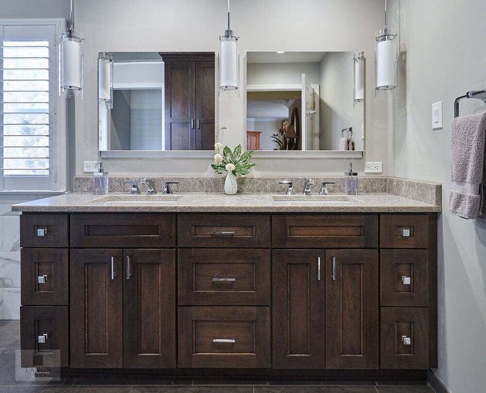 master bath design with two medicine cabinets