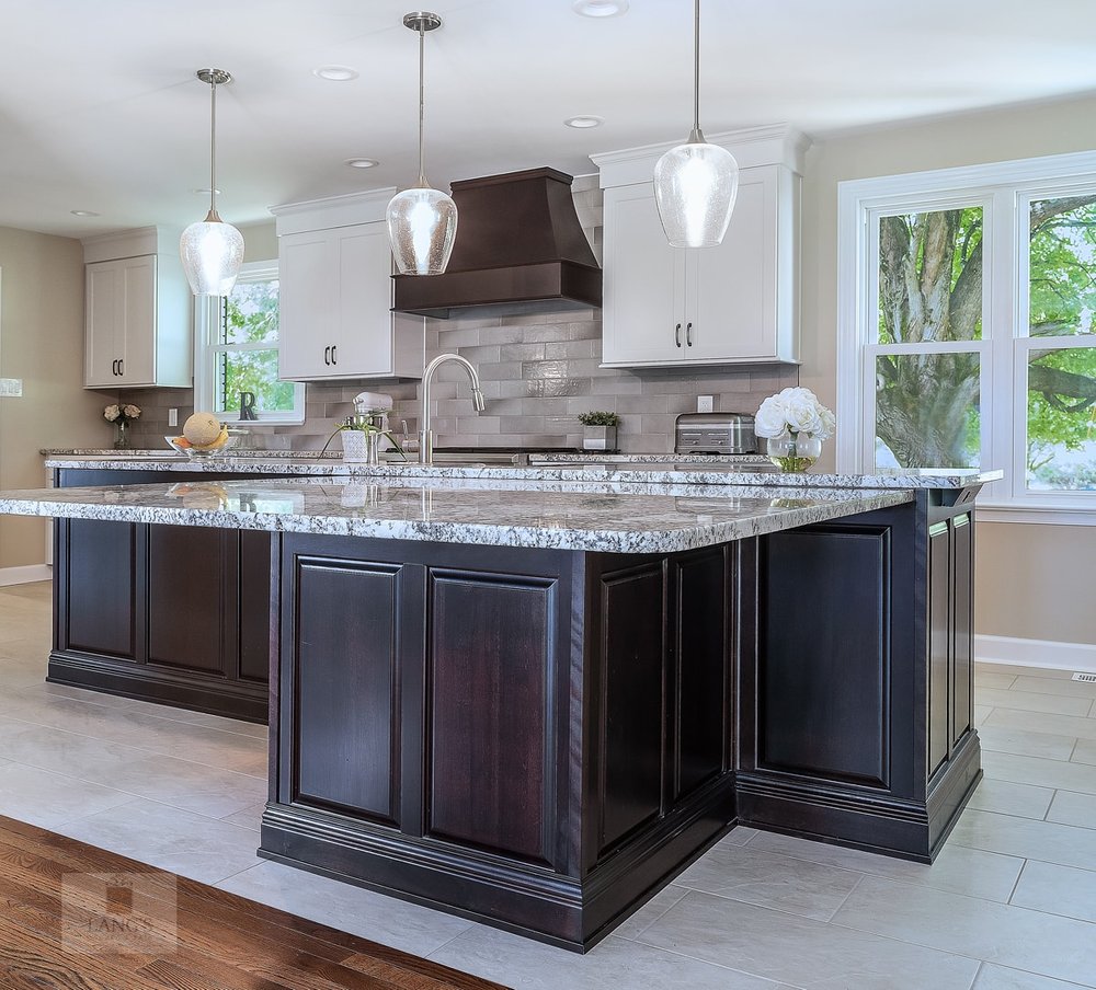 large t-shaped kitchen island