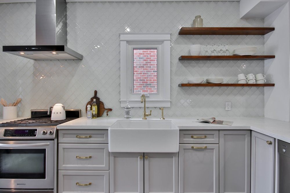 farmhouse kitchen sink