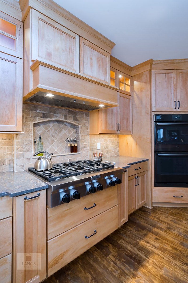 wood kitchen cabinets