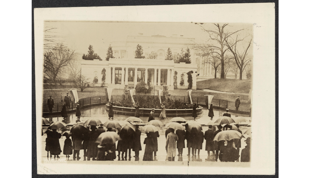 Picketing the White House at Wilson's second inauguration