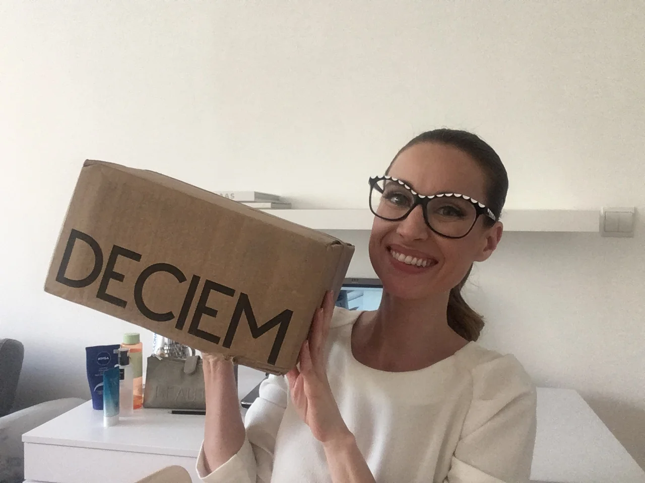 Alkohol v kozmetike + Deciem donáška