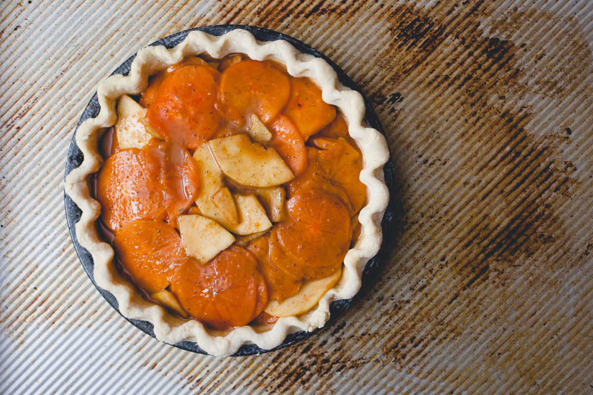 Persimmon and Apple Crumb Pie