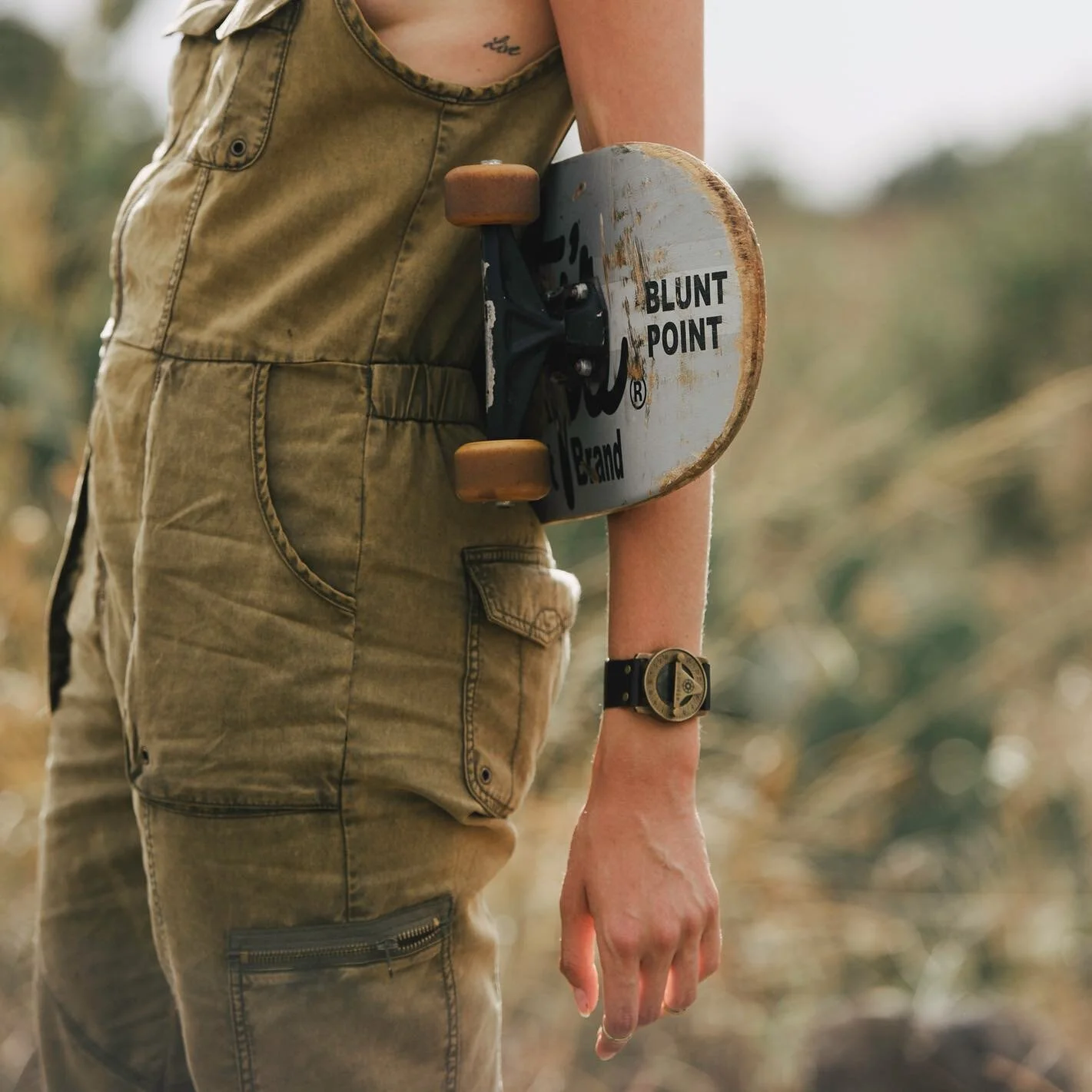 Being true to yourself is the best thing you can do for the world.
Be true,  stay strong and always follow your inner compass.
www.pandeiastudio.com