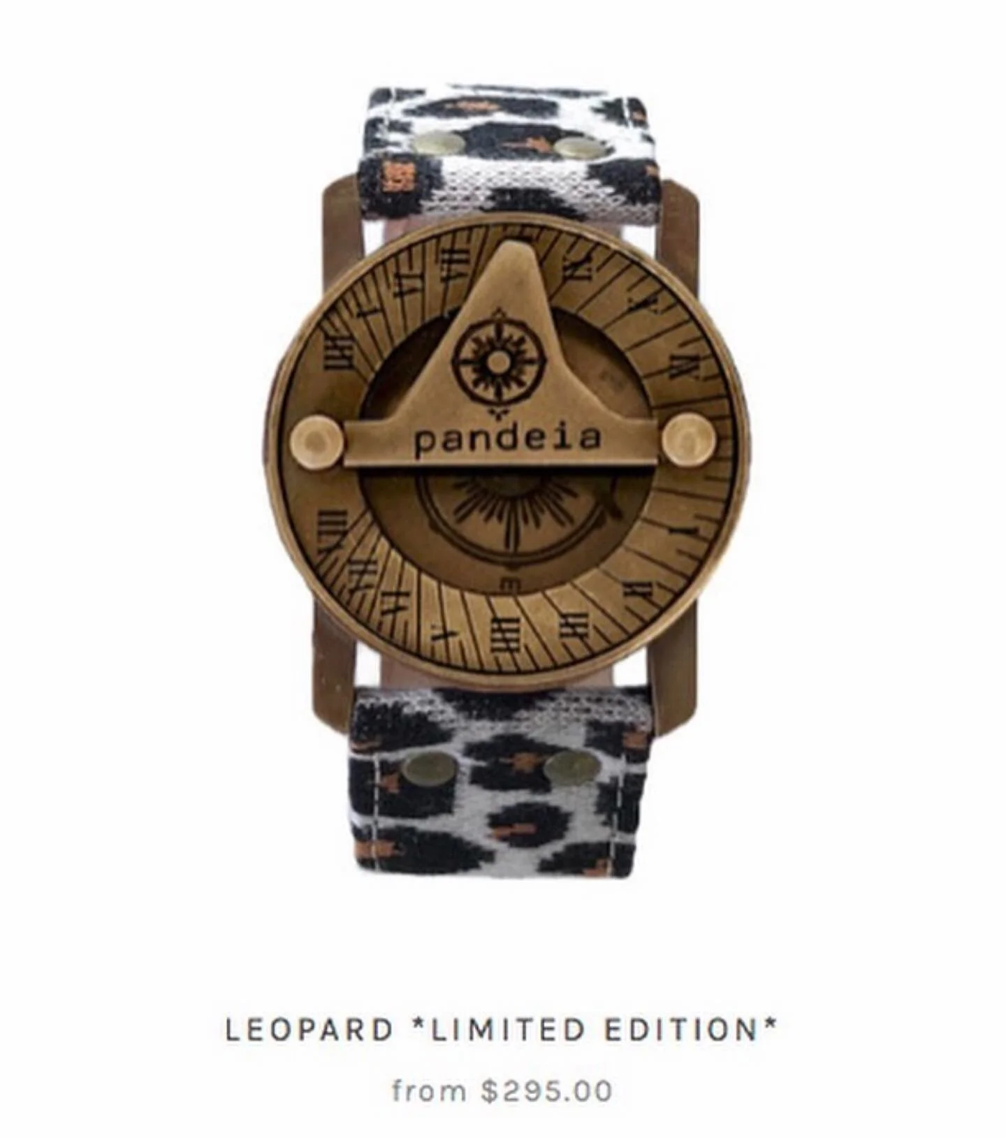GO WILD 🐾
Only a few left!  Our limited edition LEOPARD straps, made from recycled fabric, are almost sold out. 
The time is now to get yours before they are gone forever!👇🏽
www.pandeiastudio.com