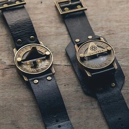 This unique time piece uses the forces of nature surrounding us to tell the time. (Magnetism + the sun) Inspired by the past and hand crafted to perfection, each watch is as unique as the curious wearer. Composed of brass and leather, they are indivi