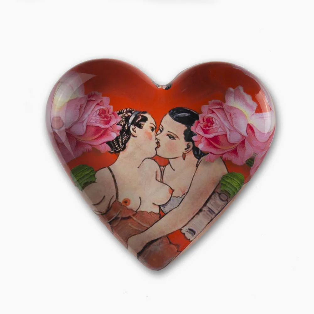 Girls in Love "Novella" Paperweight