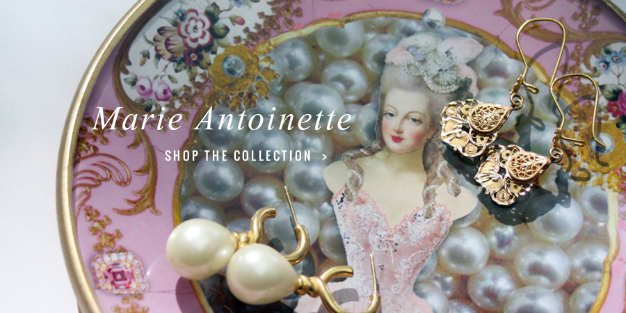 Marie Antoinette Petite Plate Series