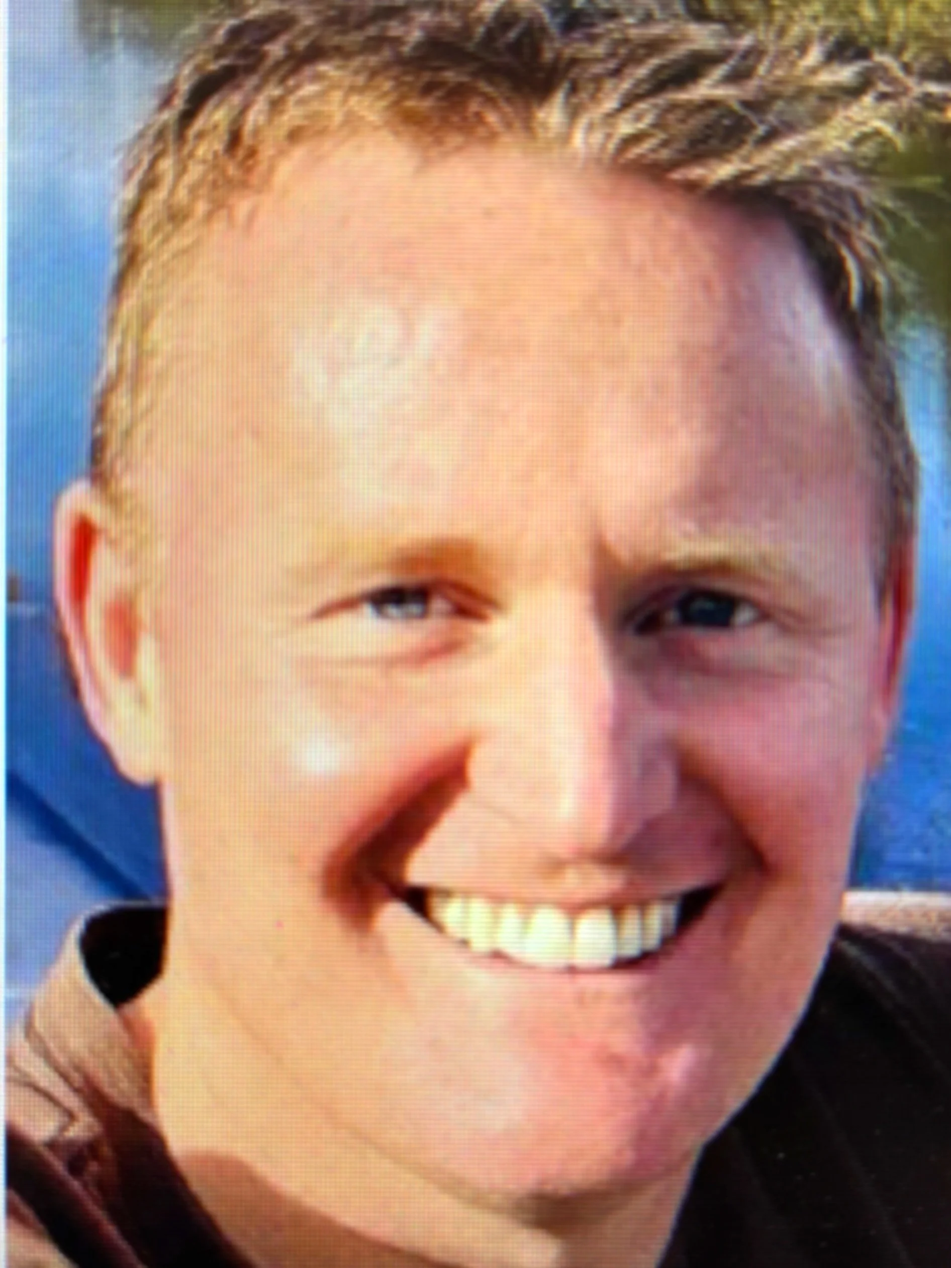  Dr Paul Gaisford BDS BSc(Hons) MJDF RCS(Eng)