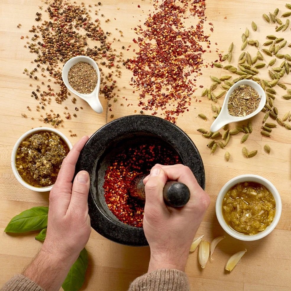 HCO_Mortar_Pestle_0468_edit-logo.jpg