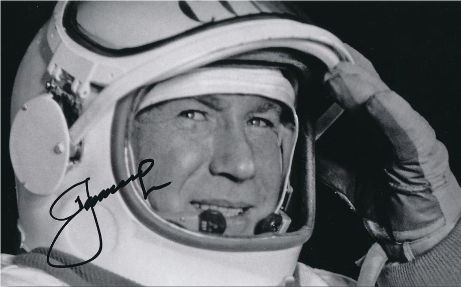 Alexey Leonov private signing for charity