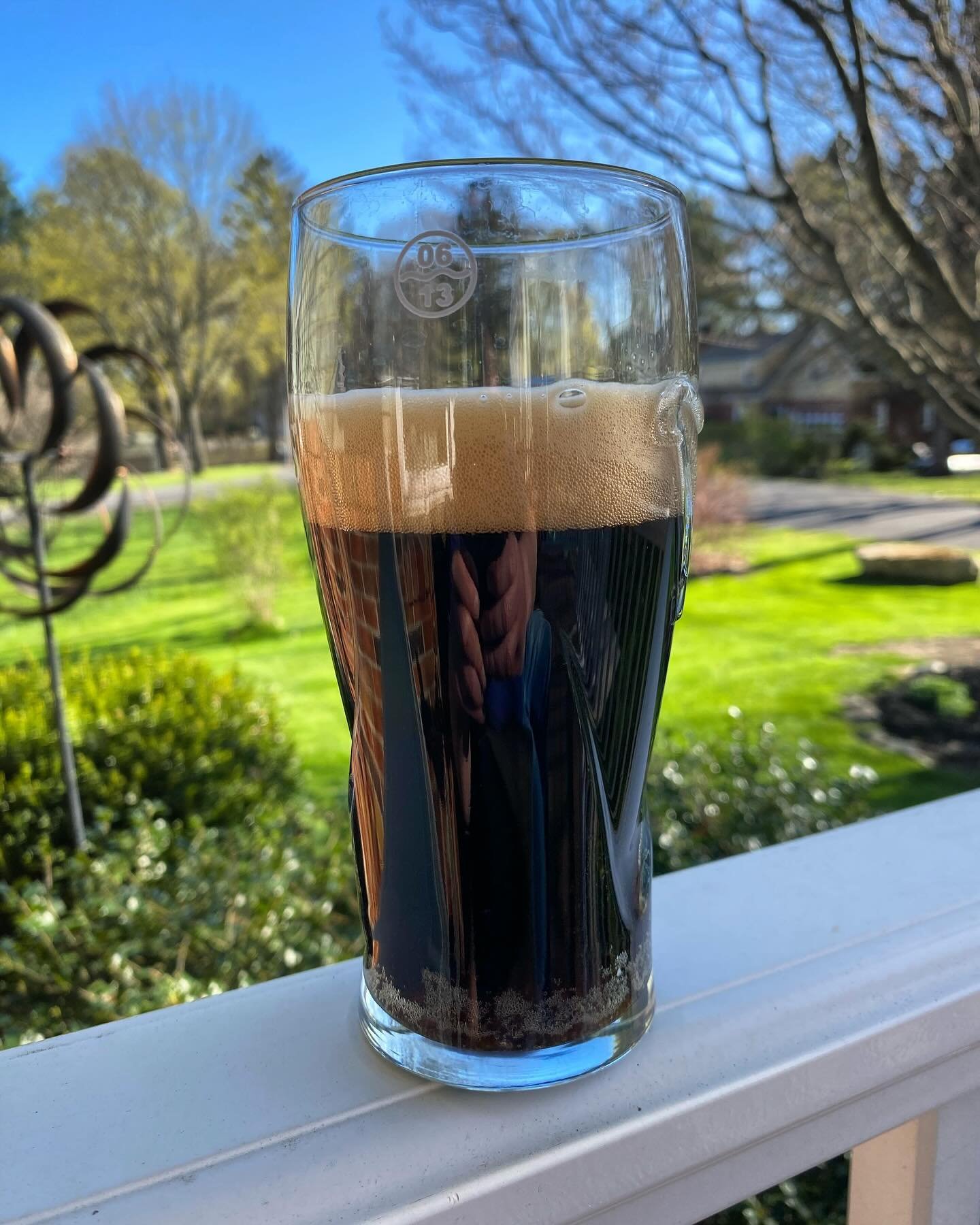 It&rsquo;s #happyhour and #springvibes are finally here. Time to enjoy a homebrewed vanilla porter. #cheers 
.
.
.
#Homebrew #Beer #ZarelliSpaceAuthentication #Authentic #AuthenticationServices