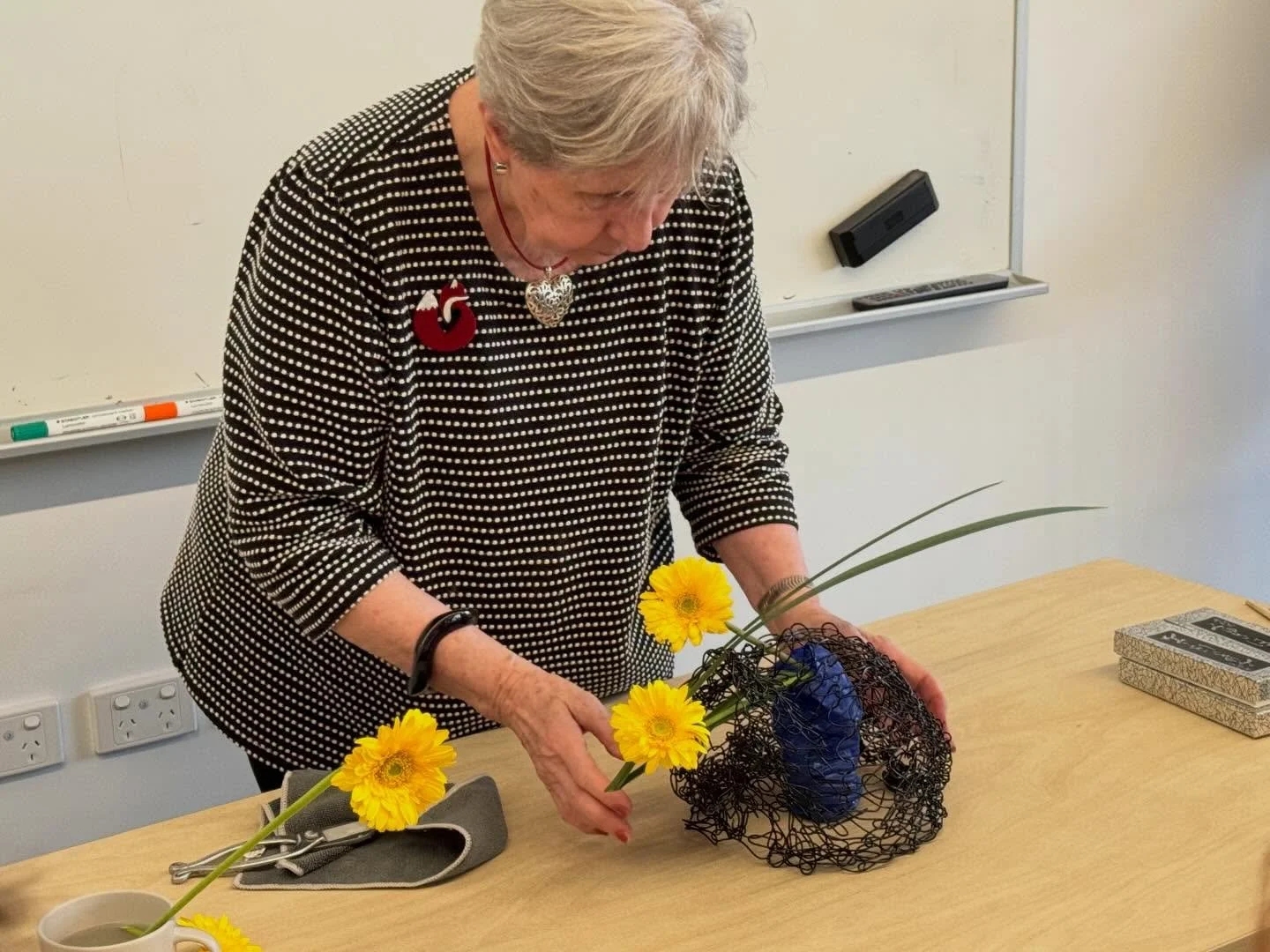 Bonsai Wire Workshop 2024

Workshop led by Master Teacher @ursulapagels and held at JECCWA, Tuart Hill. Thank you to @ajswaofficial for allowing us to hold the workshop at JECCWA!

The main theme of this workshop was knitting the wire and bulging it 
