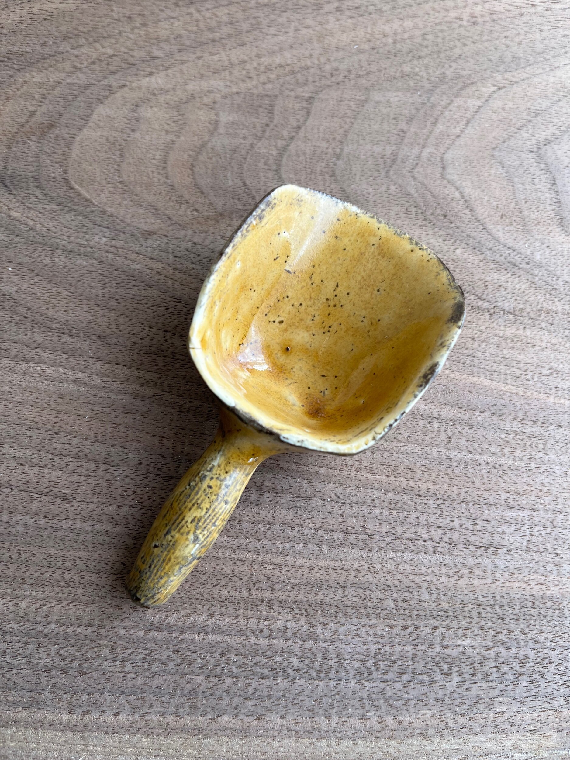 B07976C9-27C0-4EC5-ADA4-2D3BEE08D4E9