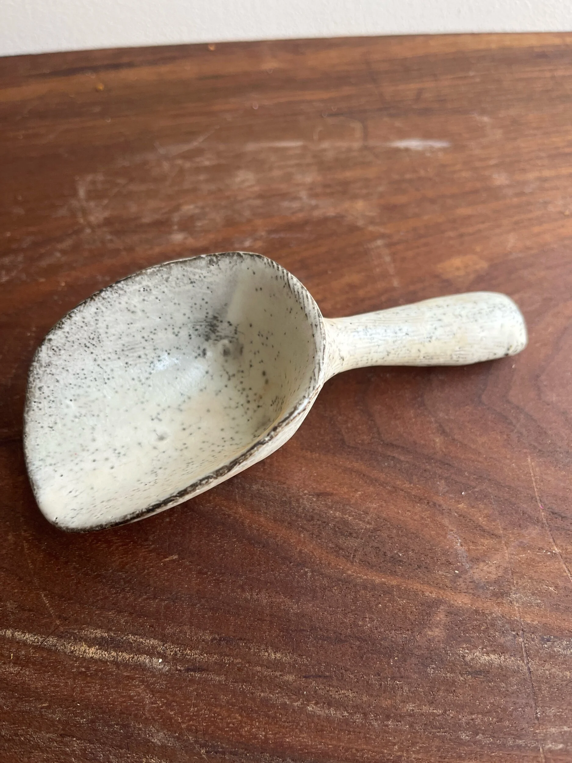 6F1E36DA-F63C-4D9C-9806-8E0AEC728DCE