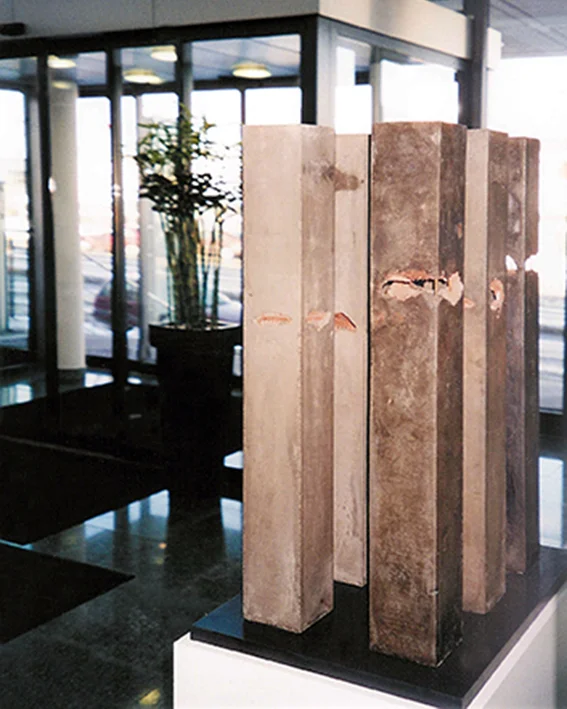 "Awarenes", cement columns 9x9x75cm each - European Patent Office, Westsite Building, Munich