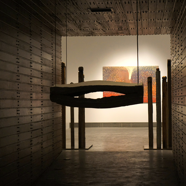 shell, 2013 - cement, wire rope, 65x65x25cm