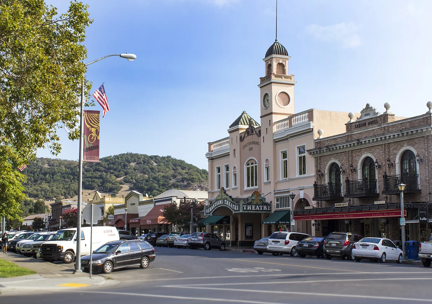 Sonoma Plaza, Sebastiani Theatre (center)