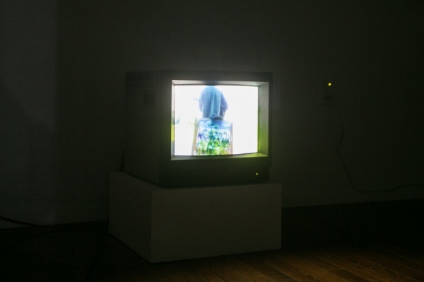  Samuel Payne  Dragging the Periphery (Displacement = Value): Montana, Wyoming, New York, Wisconsin, South Dakota, Idaho  2014 Video; Plastic, bolt, wood, amplifier, TV, cables Video: 6 minute loop; Installation: 16 x 19 x 16 inches Video: Edition of