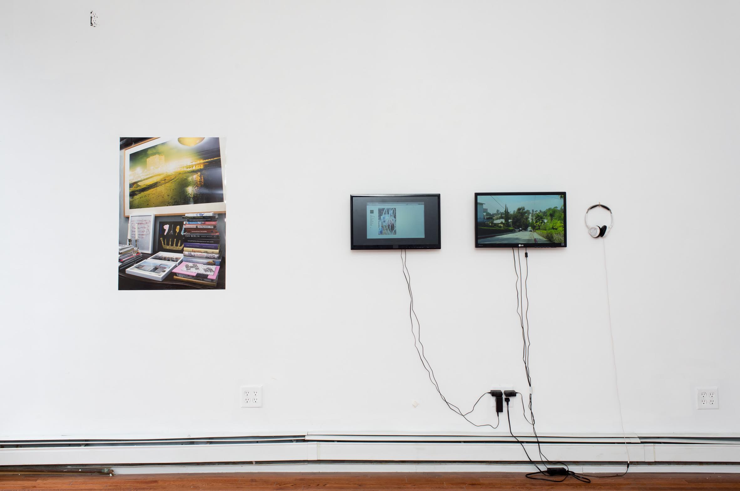 Left: Søren Aagard, The Big Oyster HWC , 2015. Digital photo/inkjet print, 25 x 24 inches. Right: Søren Aagaard, Table Top Dolly , 2014. Two-channel video installation, 25:00. 