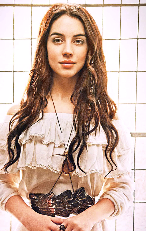 Adelaide Kane as Mary Stuart in CW's Reign wearing Dolorous Amber Crystal Bodychain