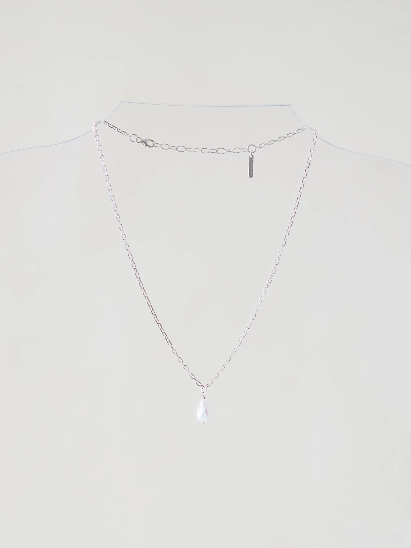 Dolorous Jewelry Silver and Pearl Drop Necklace