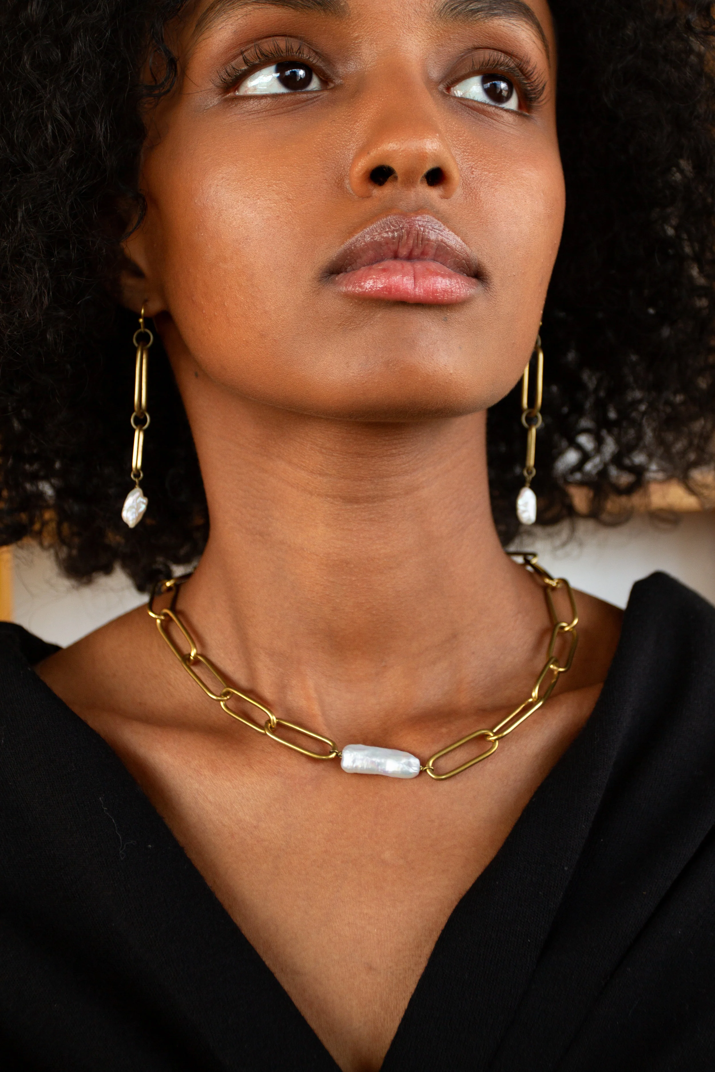 Chunky Gold Chain Link and Pearl Choker and Long Drop Earrings by Dolorous Jewelry