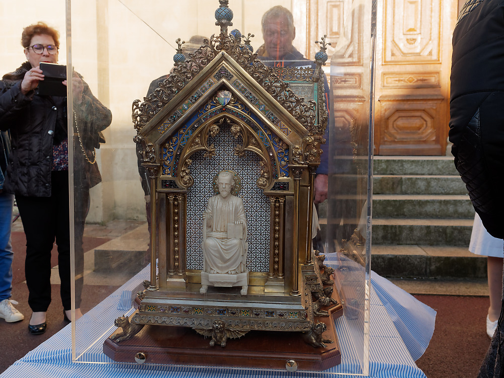 The reliquary of St. Bernadette of Lourdes about to be carried up the steps into the chapel of the Monastery of the Visitation at Caen