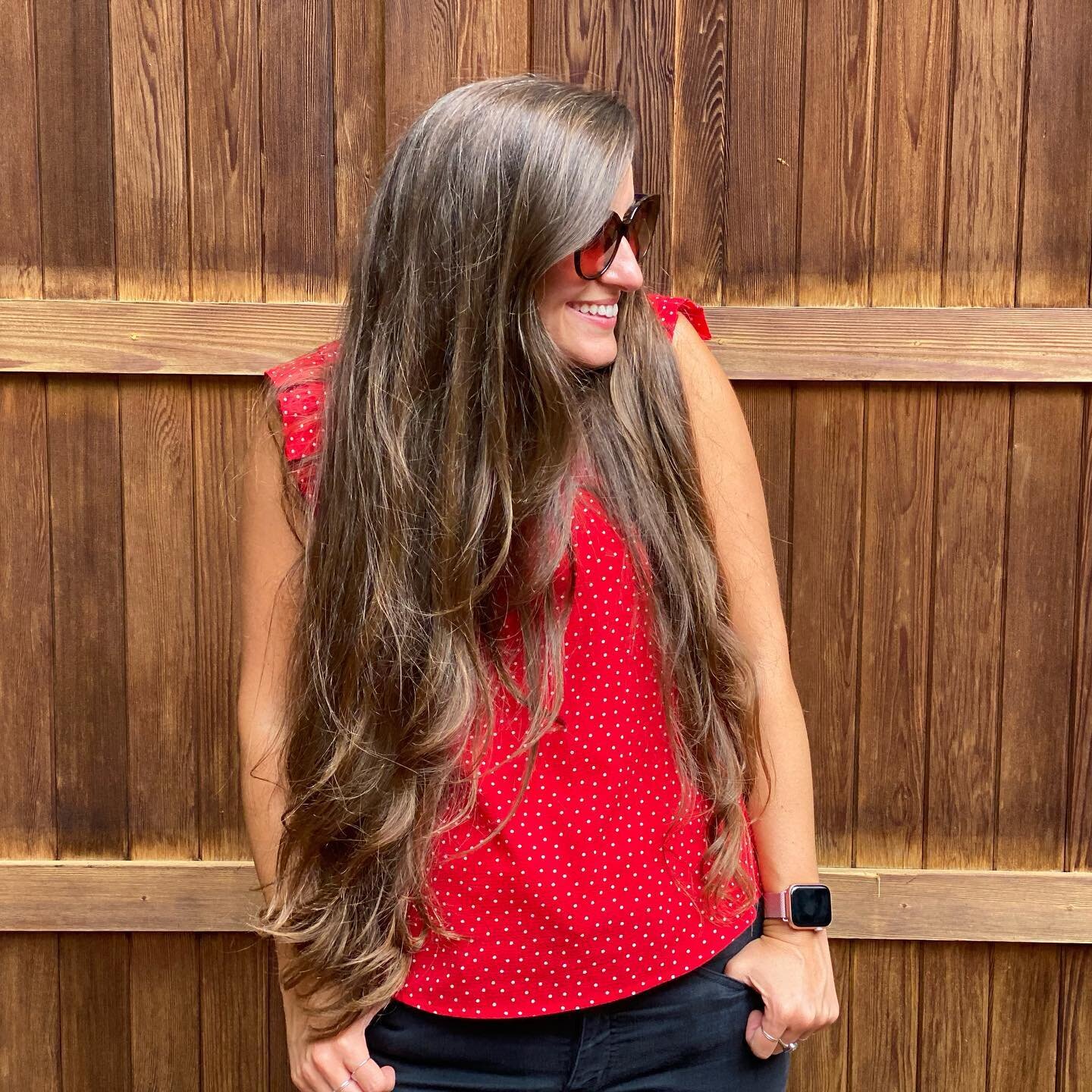 Oh hey there weekend! 👋🏻 You’re lookin cute… ☺️
Tell me what do you have planned? I’m all living it up over here and about to make a nice dinner, pop on some mindless TV, and get some busy work done! #funtimesfriday
