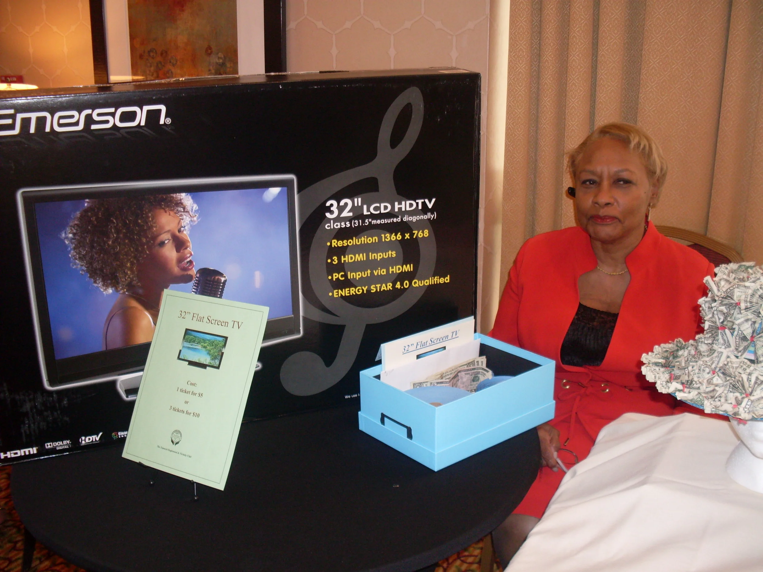 2011 Scholarship Luncheon & Fashion Revue