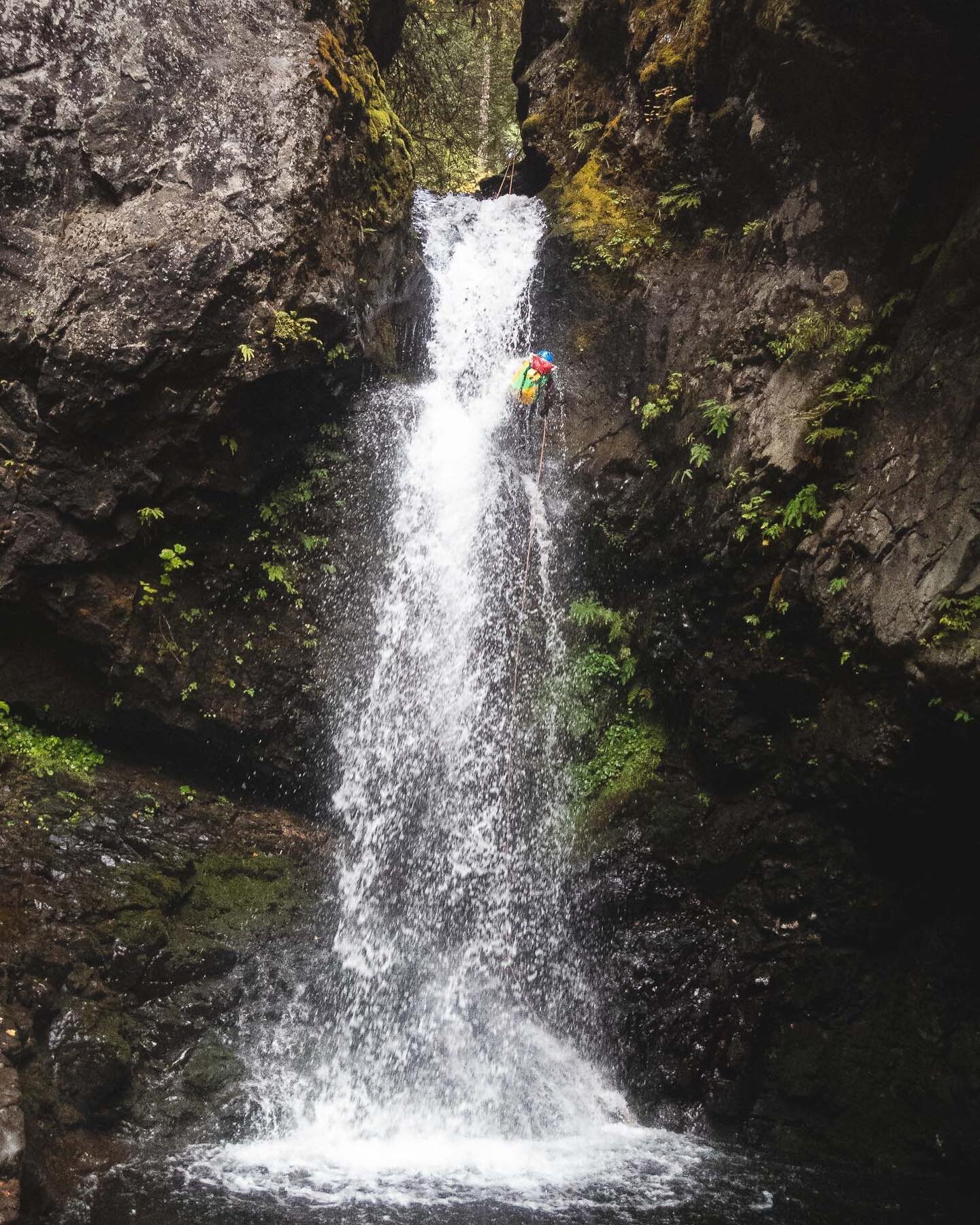 If it feels like you are getting waterboarded, step back.  You might just see the beauty in everything. #canyoneering #canyoning
.
.
.
.
.
#pnwdiscovered&nbsp;#pnwroamers&nbsp;#pnwonderland #pnwuncovered #theNWadventure #jj_oregon #northwestexplored 