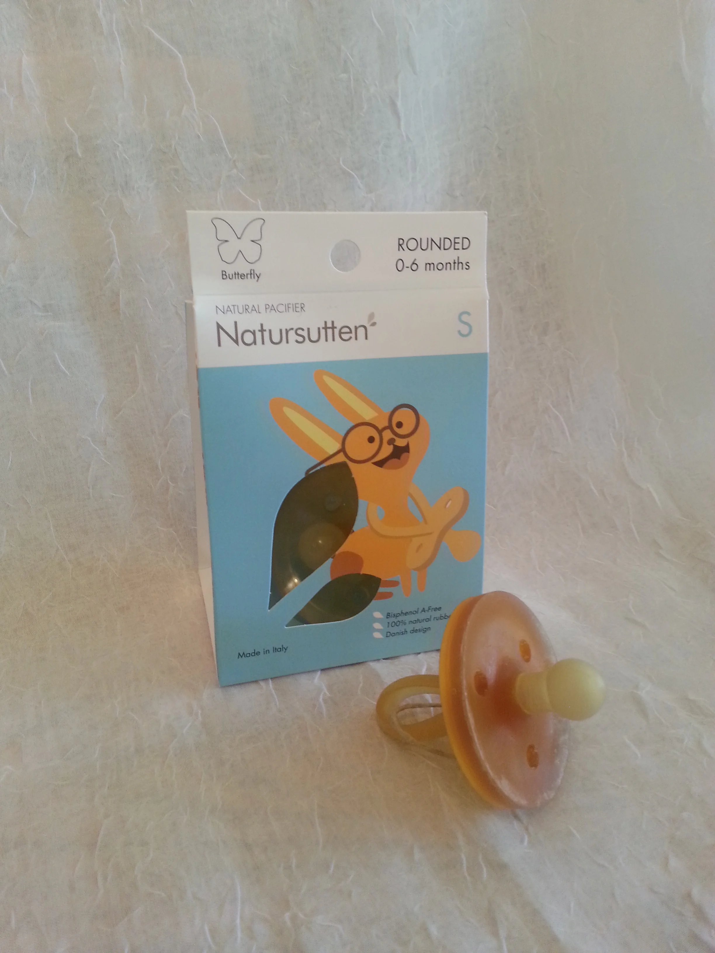 Natursutten Pacifier -Round Nipple size small $8.95 Wants 1 PURCHASED