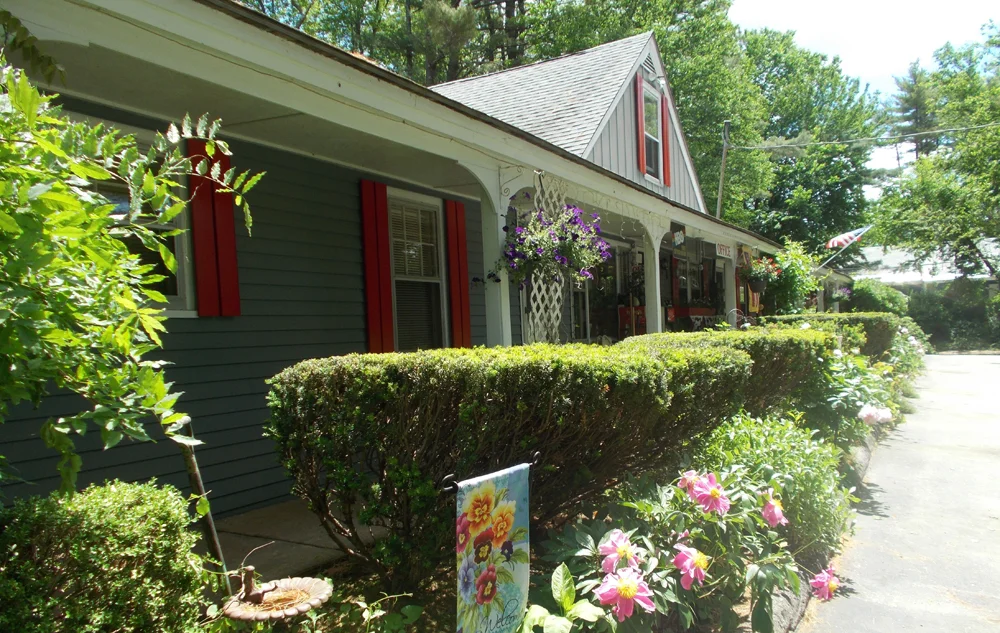 Slumber Manor Motel 1.jpg