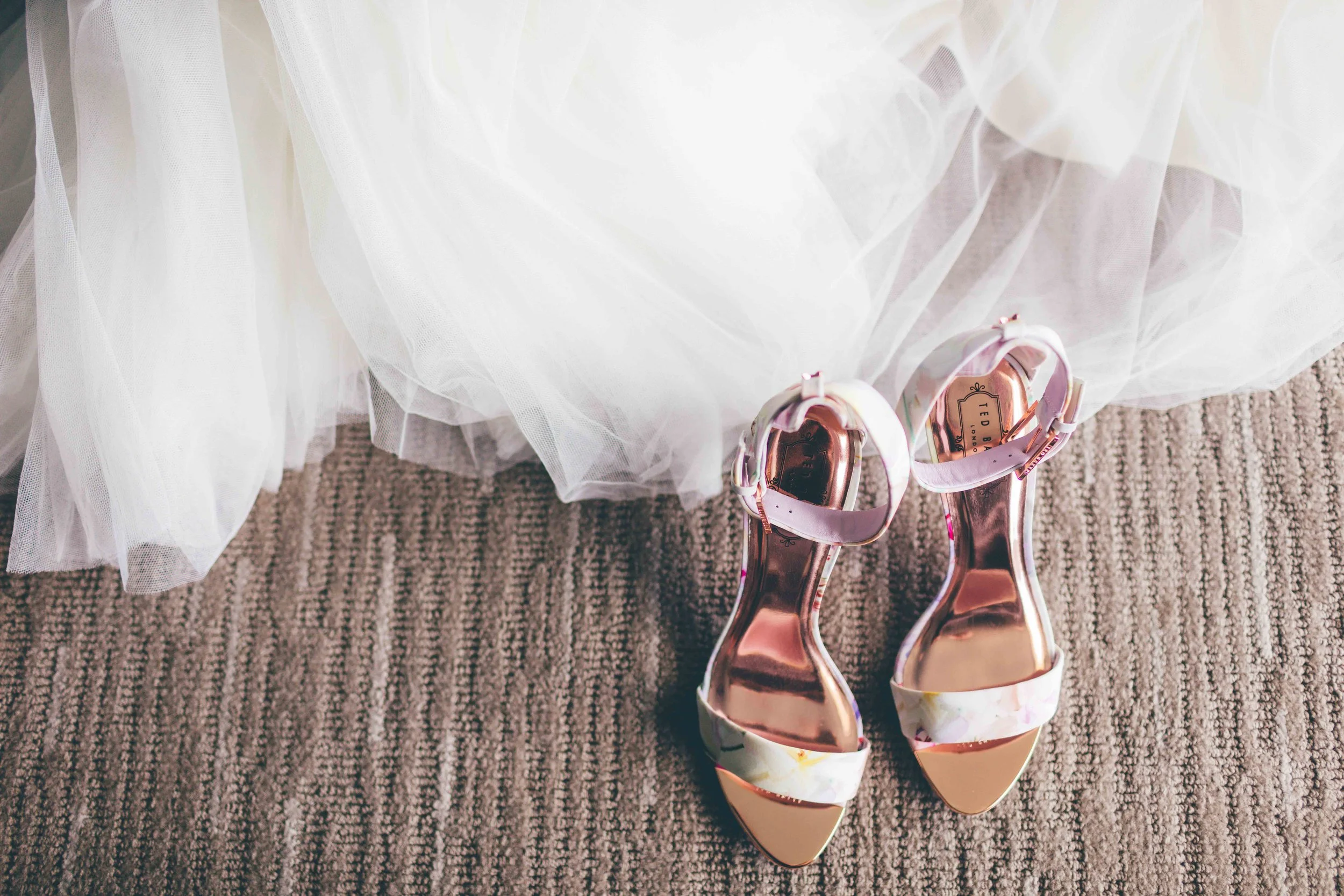 Wedding-photos-getting-ready.jpg