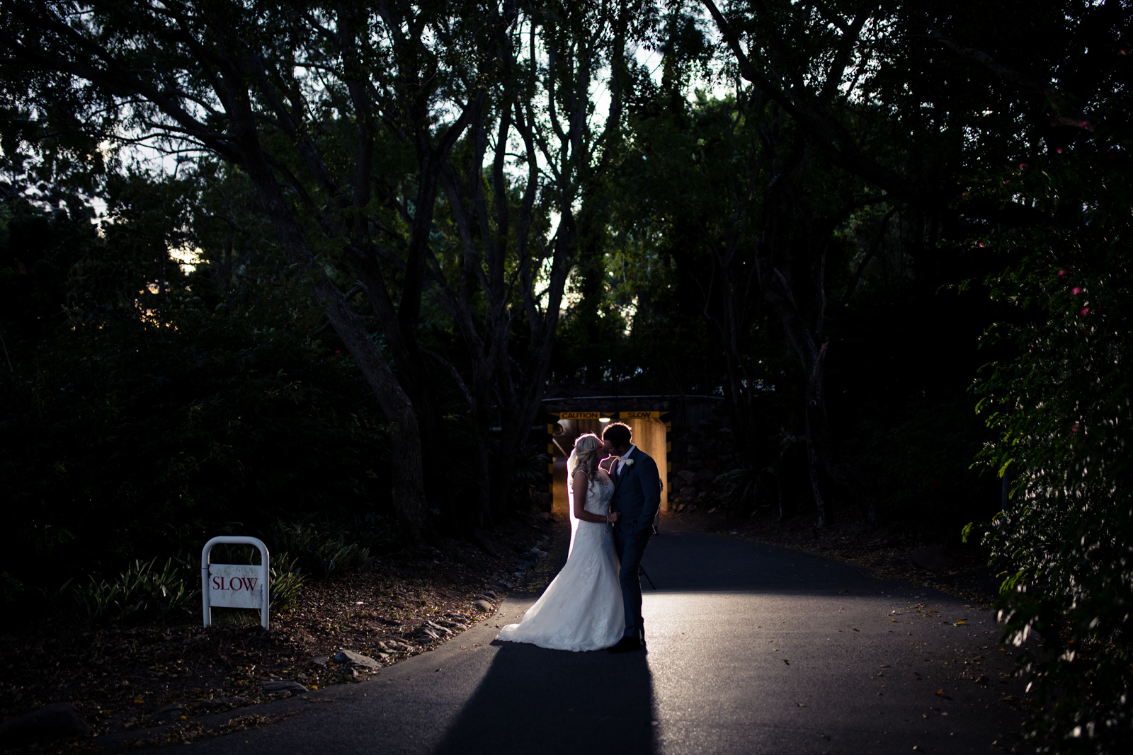 A silhouette image taken by J'adore weddings