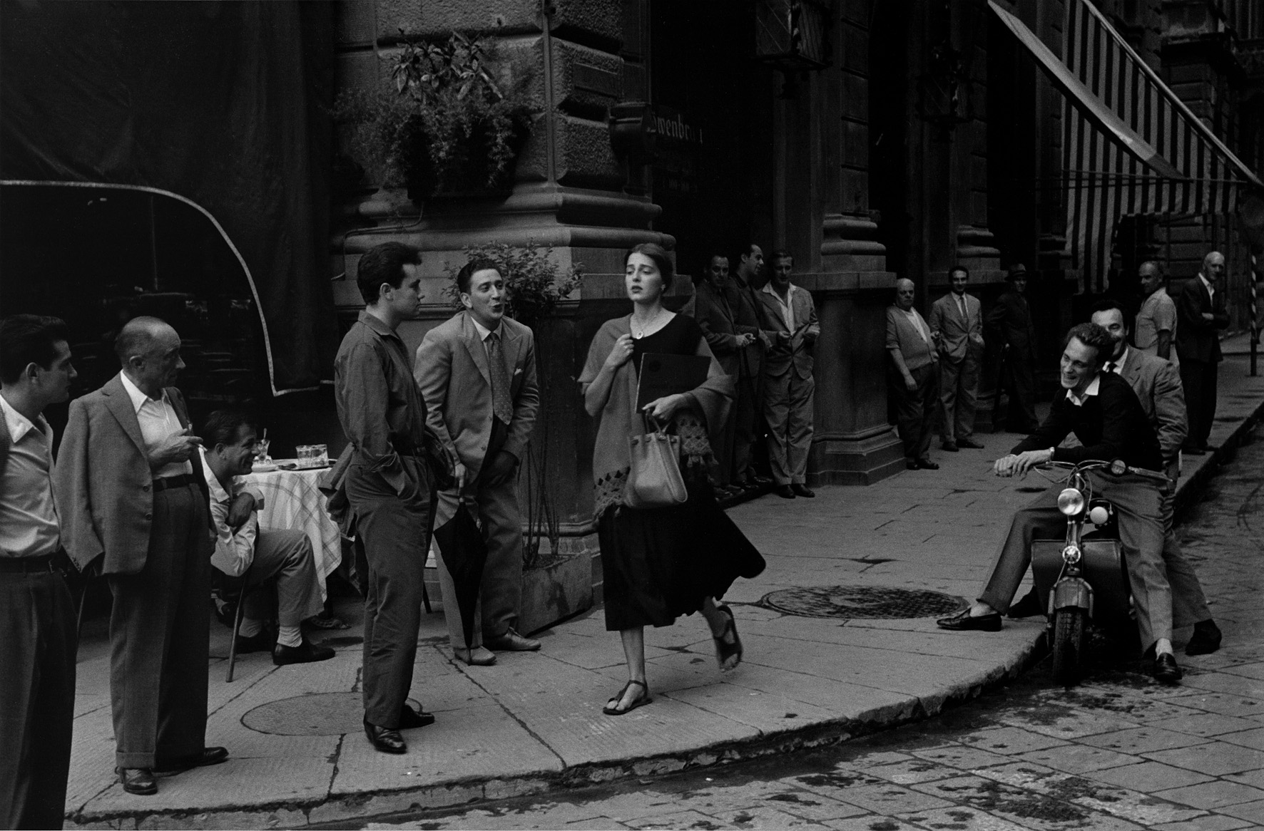 American Girl in Italy / Photo credit: Ruth Orkin