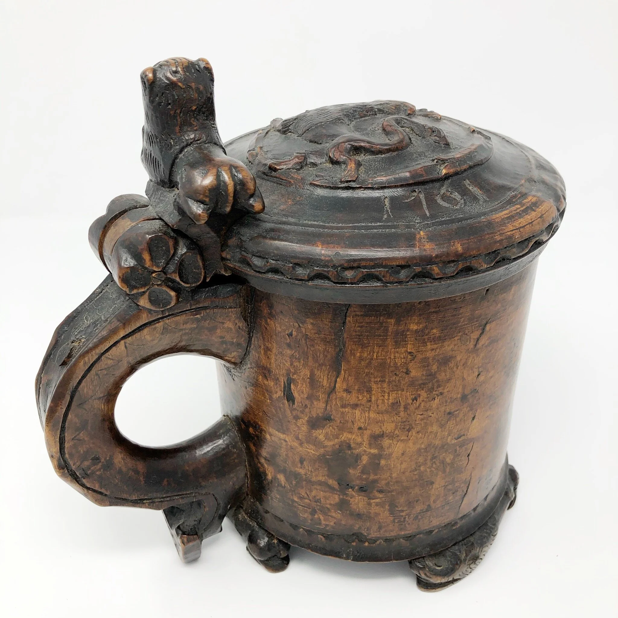 Wooden Object 6 Beer Mug Lion rear end.JPG